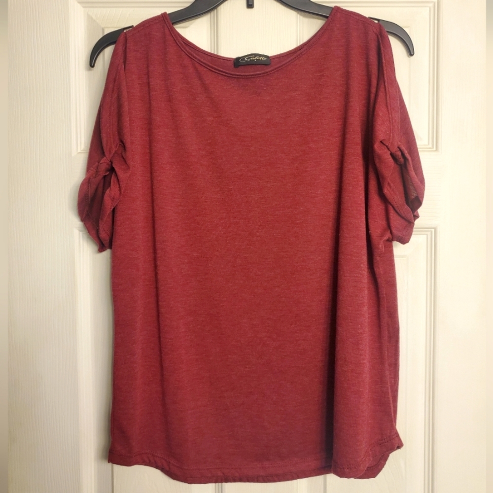 Cold shoulder top